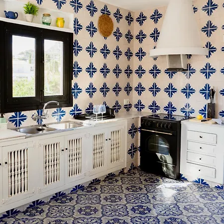 La Renda Mediterranean - Beach, Port And Amenities Within Walking Distance *