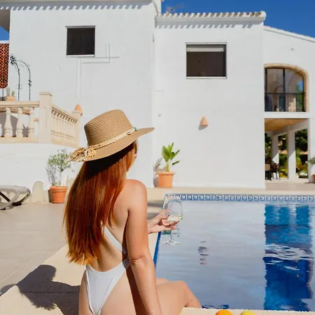 La Renda Mediterranean - Beach, Port And Amenities Within Walking Distance Villa *