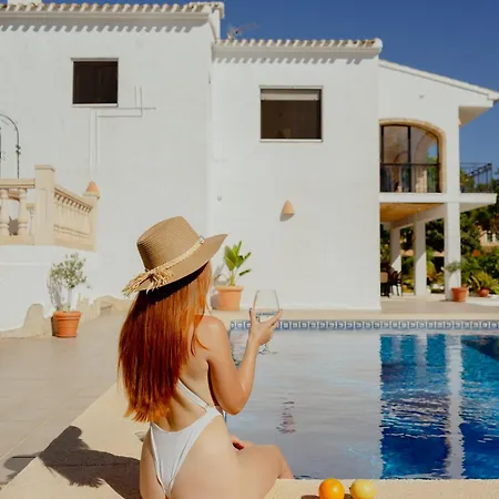 Villa La Renda Mediterranean - Beach, Port And Amenities Within Walking Distance *