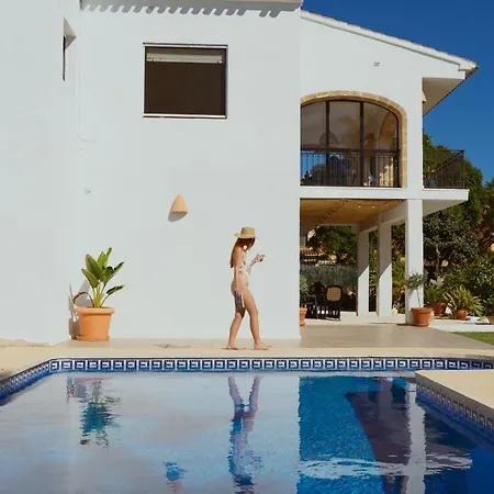 Villa La Renda Mediterranean - Beach, Port And Amenities Within Walking Distance